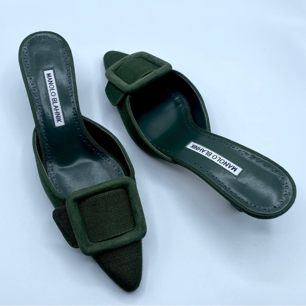 MANOLO BLAHNIK with BOX
Maysale 50 buckled suede mules